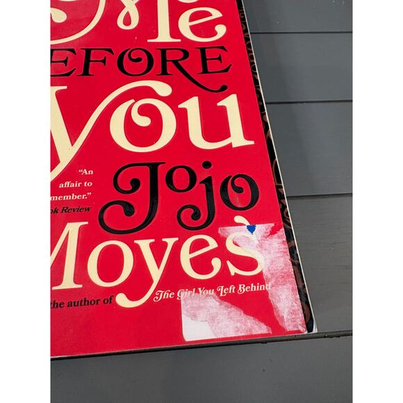 Me Before You by Jojo Moyes - Picture 2 of 4